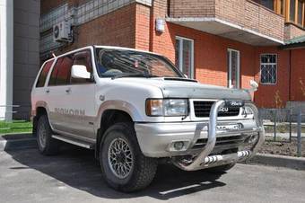 1997 Isuzu Bighorn Photos