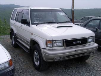 1997 Isuzu Bighorn Photos