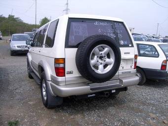 1997 Isuzu Bighorn Photos