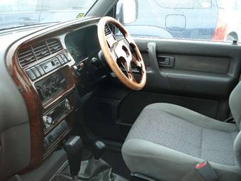 1997 Isuzu Bighorn Pictures