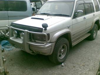 1997 Isuzu Bighorn Photos