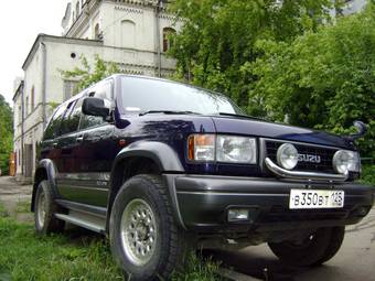 1997 Isuzu Bighorn Pics