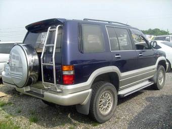 1997 Isuzu Bighorn Photos