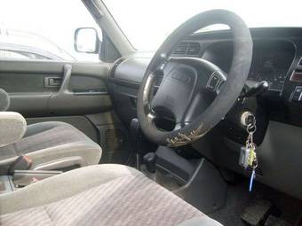 1997 Isuzu Bighorn Images