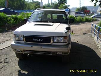 1997 Isuzu Bighorn Photos