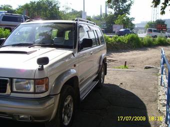 1997 Isuzu Bighorn Photos