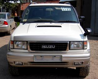 1997 Isuzu Bighorn Pictures