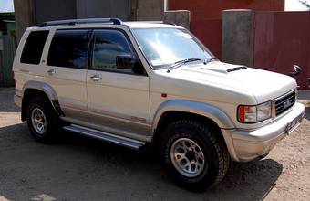 1997 Isuzu Bighorn Photos