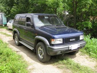 1997 Isuzu Bighorn Pictures