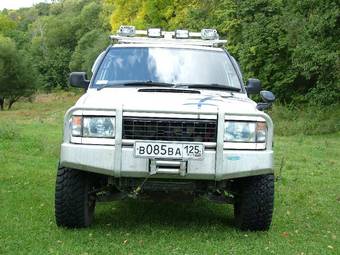 1997 Isuzu Bighorn Pictures