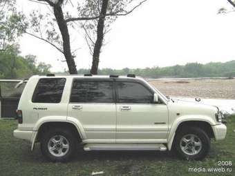 1998 Isuzu Bighorn Pictures