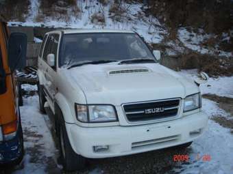 1998 Isuzu Bighorn Photos