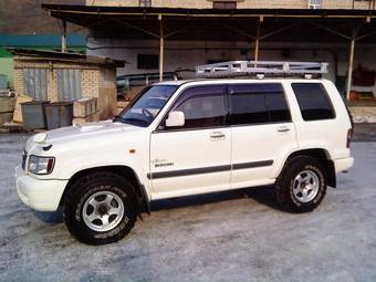 1998 Isuzu Bighorn Pictures
