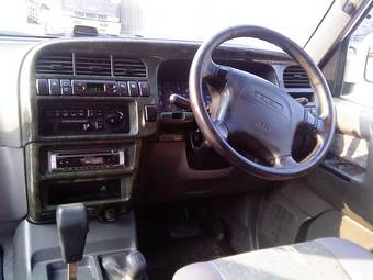 1998 Isuzu Bighorn Photos