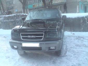 1998 Isuzu Bighorn Photos