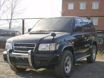 1998 Isuzu Bighorn Photos