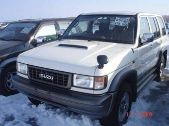 1998 Isuzu Bighorn Photos
