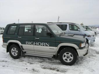 1998 Isuzu Bighorn Photos