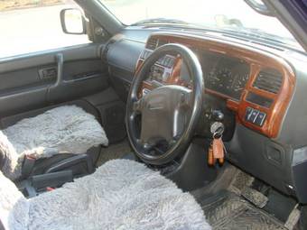 1998 Isuzu Bighorn Photos