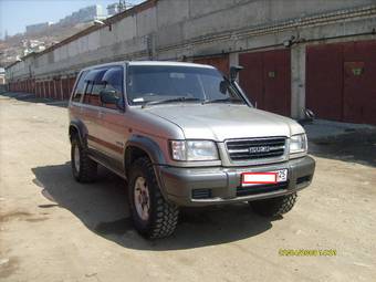 1998 Isuzu Bighorn Photos