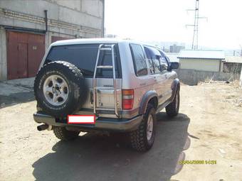 1998 Isuzu Bighorn Photos