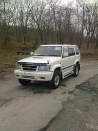 1998 Isuzu Bighorn Pictures