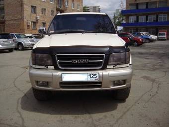 1998 Isuzu Bighorn Photos
