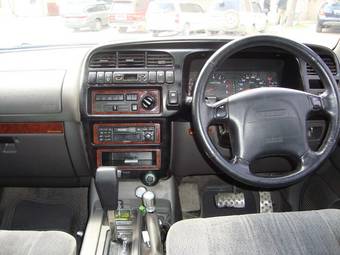 1998 Isuzu Bighorn Pictures