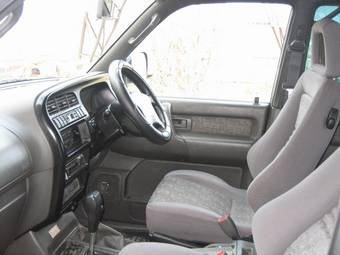 1998 Isuzu Bighorn Pictures