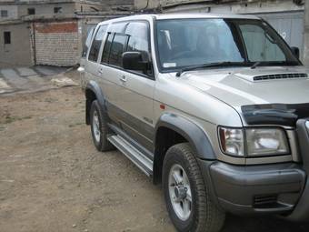 1998 Isuzu Bighorn Photos