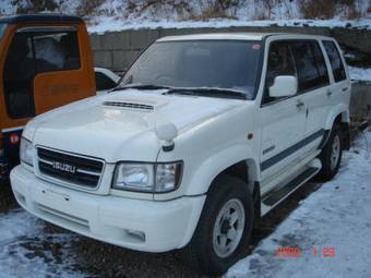 1998 Isuzu Bighorn Photos