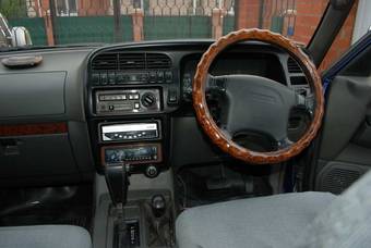 1998 Isuzu Bighorn Photos