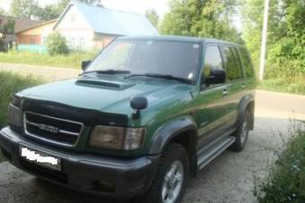 1998 Isuzu Bighorn Pics