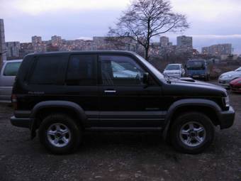 1998 Isuzu Bighorn Photos