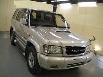 1998 Isuzu Bighorn Photos