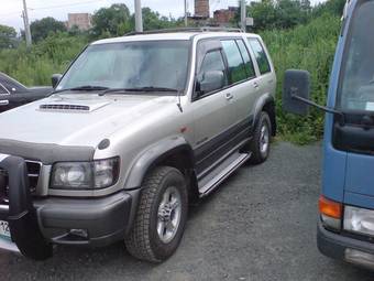 1998 Isuzu Bighorn Pictures