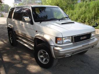 1998 Isuzu Bighorn Photos