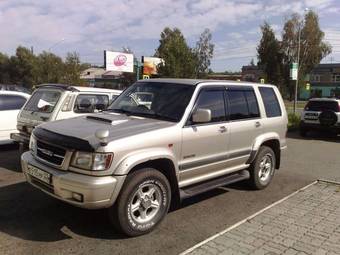 1998 Isuzu Bighorn Photos