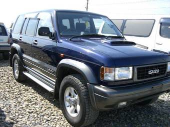 1998 Isuzu Bighorn Photos