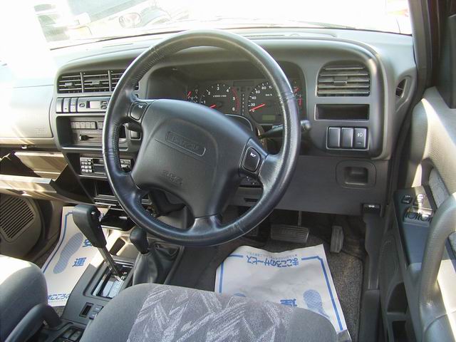 1999 Isuzu Bighorn Pictures