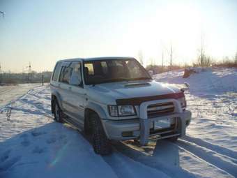 1999 Isuzu Bighorn Pictures