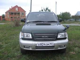 1999 Isuzu Bighorn Pictures
