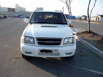 1999 Isuzu Bighorn Photos