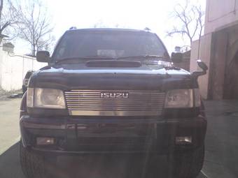 1999 Isuzu Bighorn Photos