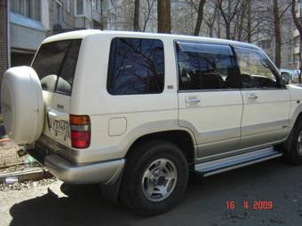 1999 Isuzu Bighorn Pics