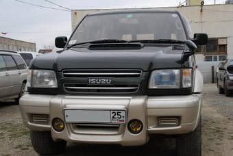 1999 Isuzu Bighorn Pictures