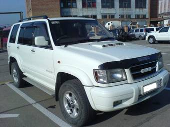 1999 Isuzu Bighorn Photos