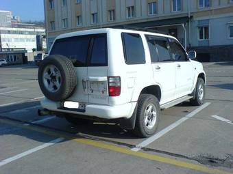 1999 Isuzu Bighorn Photos
