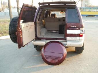 1999 Isuzu Bighorn Photos