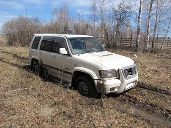 1999 Isuzu Bighorn Pictures